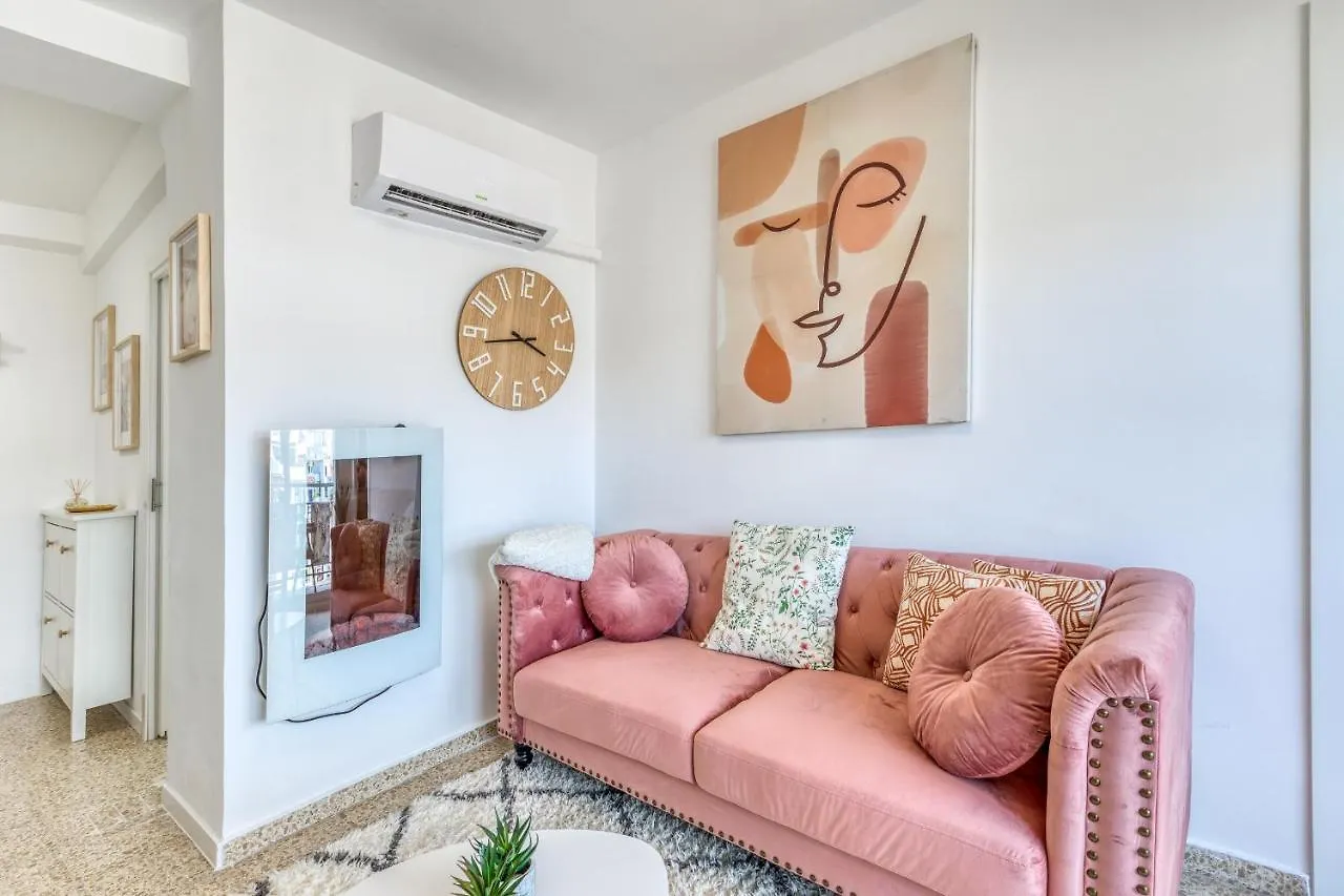Hanami Avenida De Espana Beach Front - Mountain View Estepona Apartment